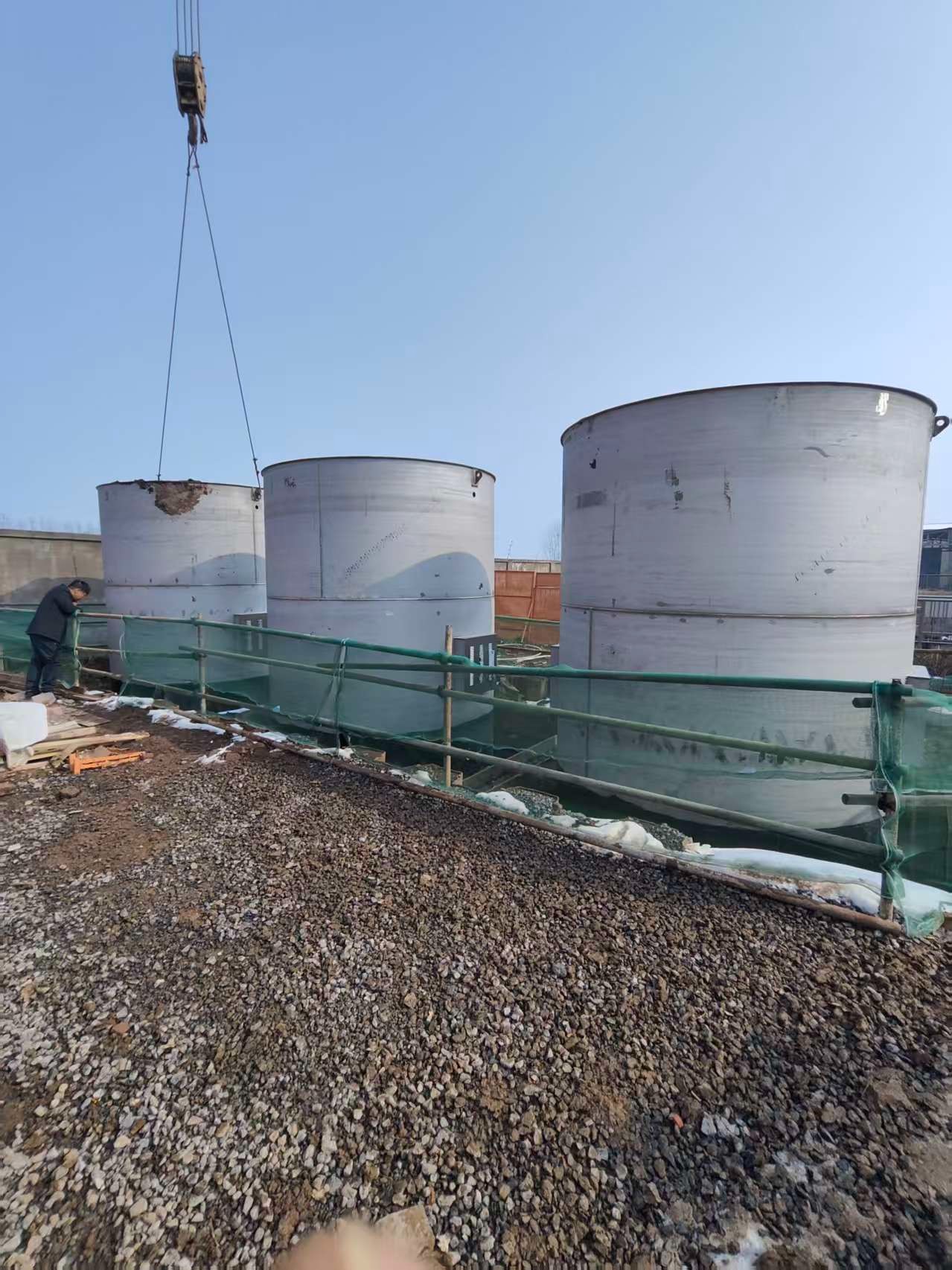 3套不銹鋼一體化中水回用泵站就位